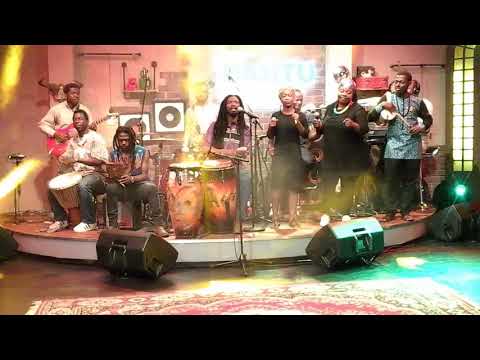 Azah live on Bantu Hour (SABC)(2)