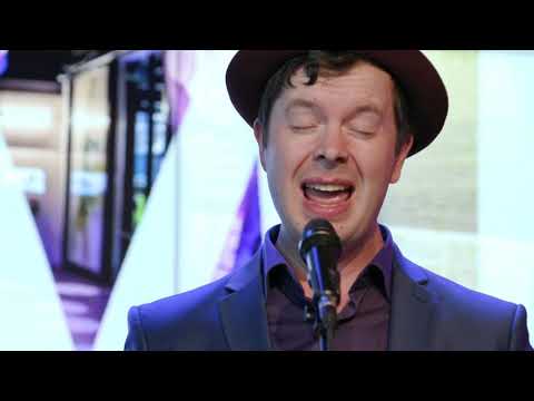 Kalevi ja Lenni-Kalle Duo:  Fly Me To The Moon: FAME Museo-striimikonsertti