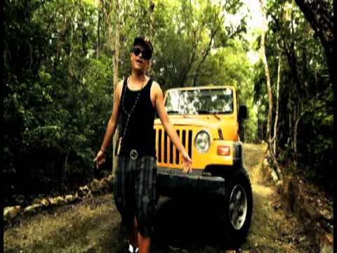 Fito Blanko feat: Omari Ferrari-whine on you