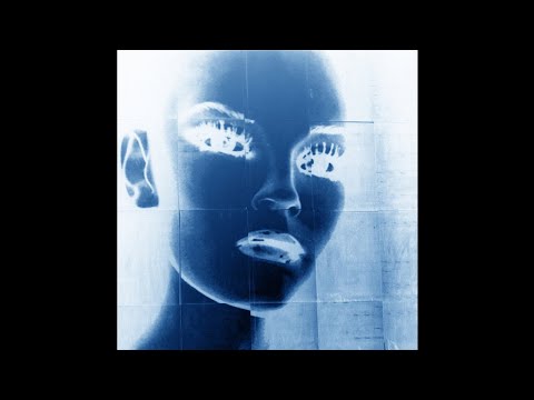 PREMIERE: Flug 8 - Liebeslied [Kerosene]