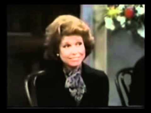 Mary Tyler Moore at Chuckles the Clown's Funeral