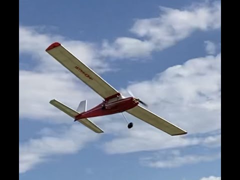 Pilot OK Model Trystar 10 ARF - trimming flight in calmer conditions