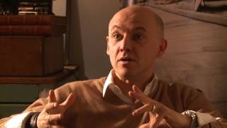 Dos à la mer : interview de l'acteur Tonio Descanvelle video