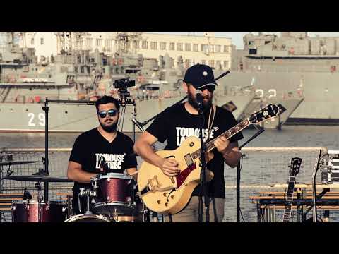 TOULOUSE LAUTREC - August in doi