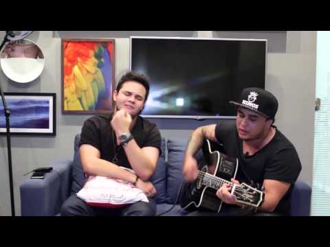 O Nosso Santo Bateu - Matheus & Kauan (Voz e violão)