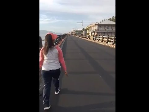 Jembatan Selayang Pandang Tarempa jadi kawasan yang diminati warga untuk olahraga