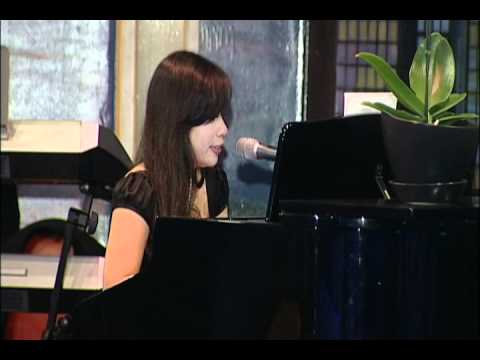 Tôi ngồi hóa đá thành thơ - Minh Phượng