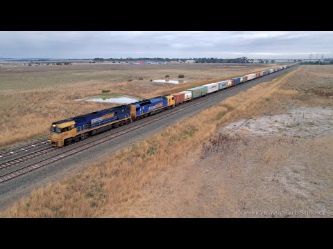 2AM5 Pacific National Intermodal Container Train (12/4/2022) - PoathTV Australian Railways