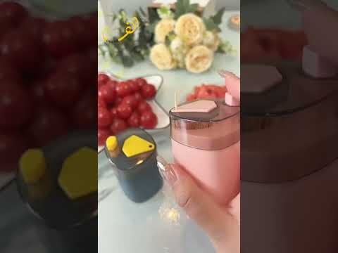 Multicolor plastic star pop-up toothpick holder