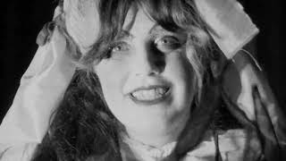 Qlowski – “Surrender”