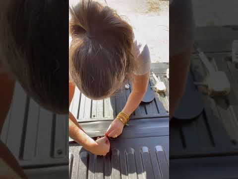 Rok Block Tailgate Seal Install-Toyota Tacoma