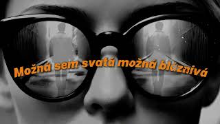 Video Černý brejle