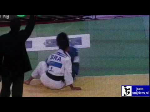 Judo 2010 Grand Slam Paris: Jung-Yeon Chung (KOR) - Daniela Polzin (BRA) [-48kg]