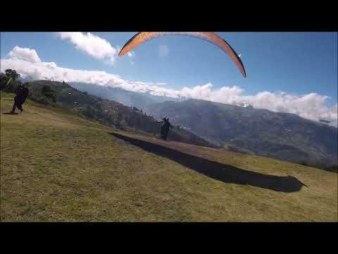 Paute en Parapente@airesanoparapente