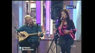 Download lagu Debu & Fenelove - Cinta Saja mp3