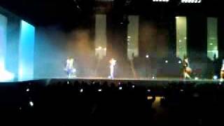 Jessie J Singing live at BNTM catwalk 23rd october 2010