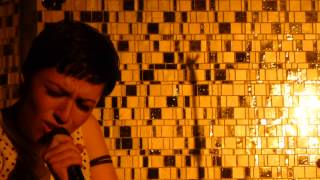 Gabriella Cilmi - Love Me Cos You Want To (HD) - Morton's 2 & 8 Club - 21.05.13