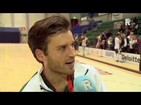 Maurtis Hertzberger na afloop van de verloren zaalfinale