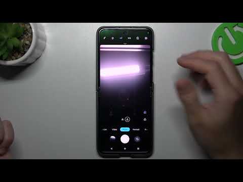 How to Turn On & Turn Off the Front Camera Mirroring on a MOTOROLA Razr 40 - Selfie Photo Mirror