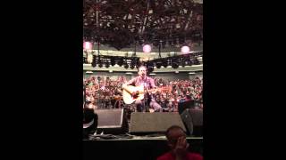 Eddie Vedder sings &quot;Just Breathe&quot; like Willie Nelson | Pearl Jam Philly 4/29 2016