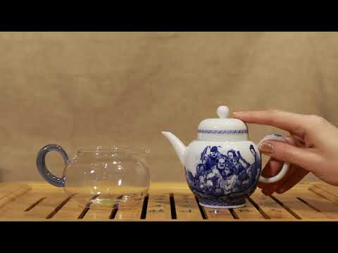 Teapot # 26294, Jingdezhen porcelain, hand painting, 220 ml.