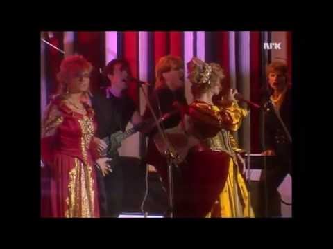 Dollie deluxe - Queen of the night/Satisfaction