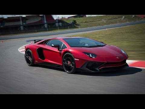 Lamborghini Aventador LP 750-4 SV (2015) : Raging Bull - Essai AutoMoto