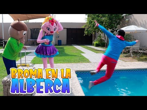 24 Horas en la Alberca - Broma en la Picina / Kids Play