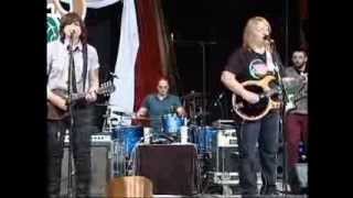 WoodSongs 705: The Indigo Girls