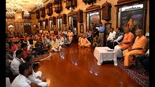 18.07.2025: Governor visits the ISKCON temple at Girgaon Chowpatty in Mumbai;?>