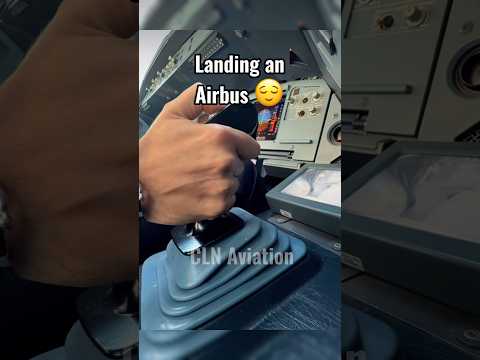 Landing a Boeing 😰 #aviation #landing #airbus #boeing #aircraftcontrol #pilot