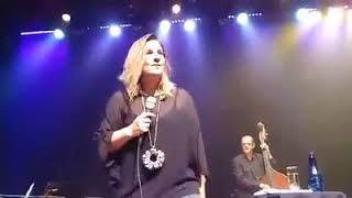 Garota de Ipanema - Isabella Taviani Canta Tom Jobim - 15/11/17