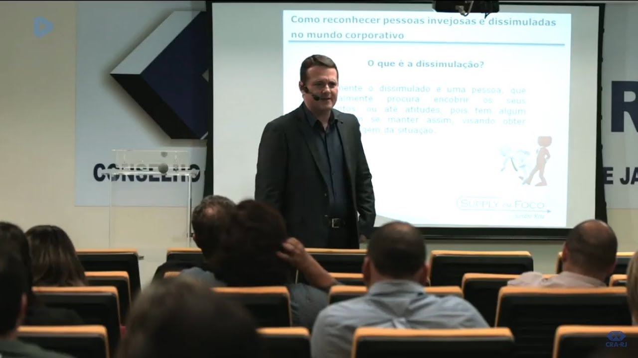 Como Conhecer Pessoas Invejosas e Dissimuladas no Mundo Corporativo