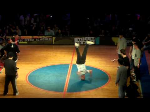 Streetstar 2011  semifinals crew battle breaking, Electrioduendes vs Subskills crew