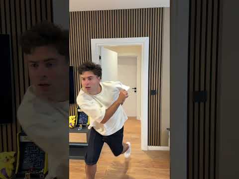 Misha PERD ses EAUX !!! 😅 #shorts