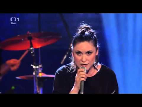 Lenka Dusilová - protest proti Miloši Zemanovi