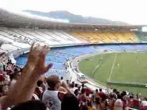 Fluminense 1 x 1 Boavista - Time entrando em campo