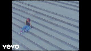 Estos Días Lyrics English Translation