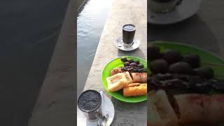 Download lagu MINUM KOPI DAN MAKAN GORENGAN DI PAGI HARI | HALU STORY #shorts  #storyhalu #storyig #storywa mp3