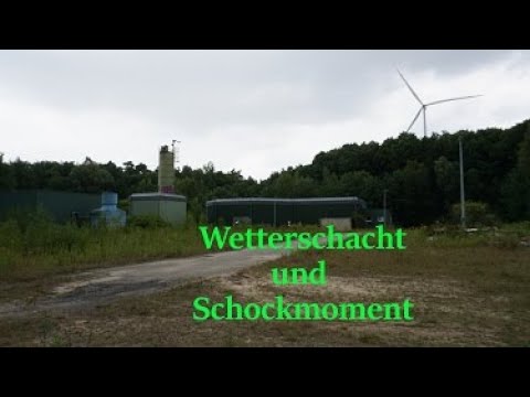 ein verlassener  Wetterschacht