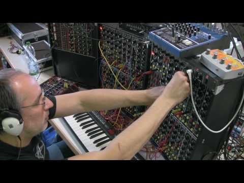 Modular Synthesizer Meeting 2010, Part 1/2