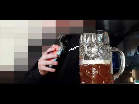 Goaßmaß ein bayrisches Getränk gezeigt vom Kanalinhaber