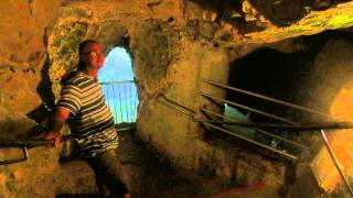 preview picture of video 'Rosh Hanikra (the border between Israel and Lebanon) - the grotto in stormy day'