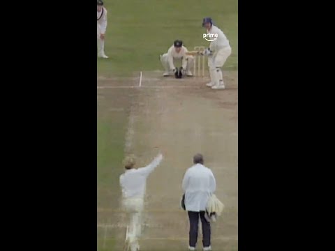 As first balls go in an Ashes series, they don't get much better than this from Shane Warne 😮‍💨