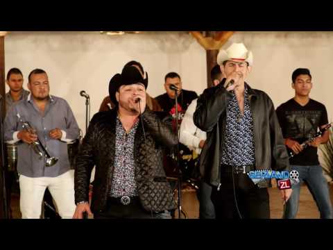 Lenin Ramirez Ft. Jesus Payan Ft. Banda Cruz De Oro - Carlitos y Alejandro (En Vivo 2017)