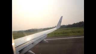 preview picture of video 'Sriwijaya Air Take Off from KNO to BTJ SJ 011'
