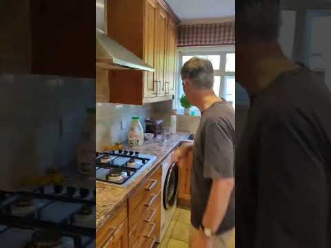 English family reacting to Brazilian snacks 🤣 #shortsbrasil #reacting