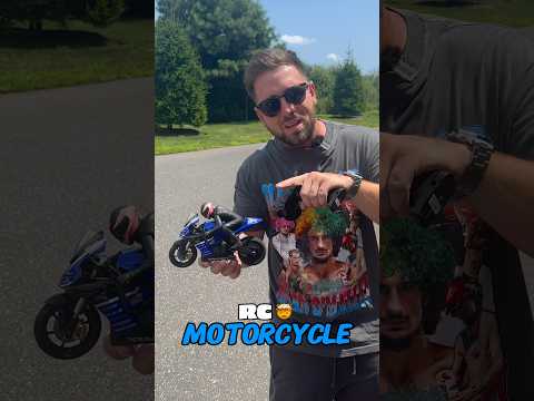 This RC Motorcycle is COOL 😎