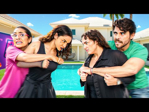 The crazy neighbor's girlfriends had a fight at the mansion! - Things went wrong!