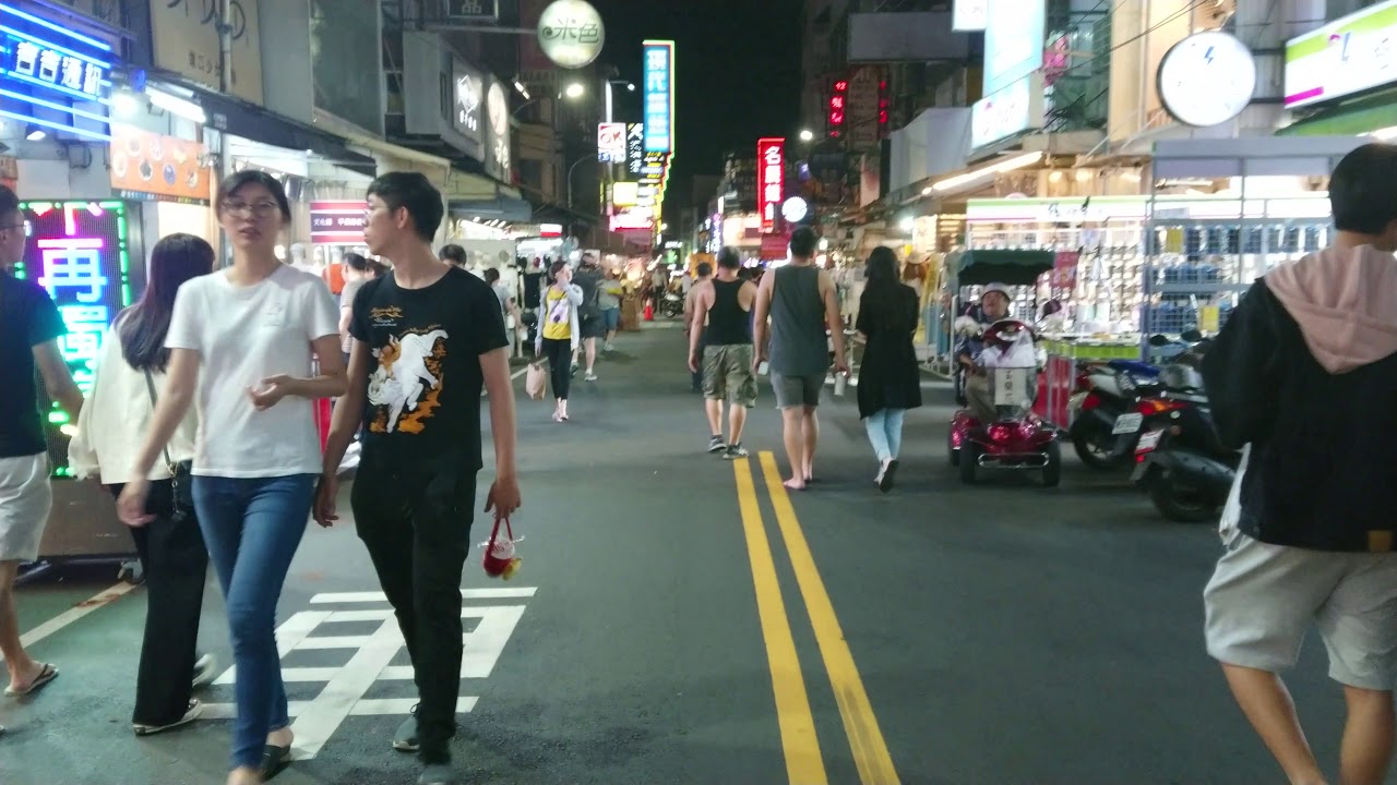 Immersive street-level walking tour through Chiayi Wenhua, Taiwan, showcasing authentic urban landscapes, local architecture, and the vibrant atmosphere of the city's neighborhoods